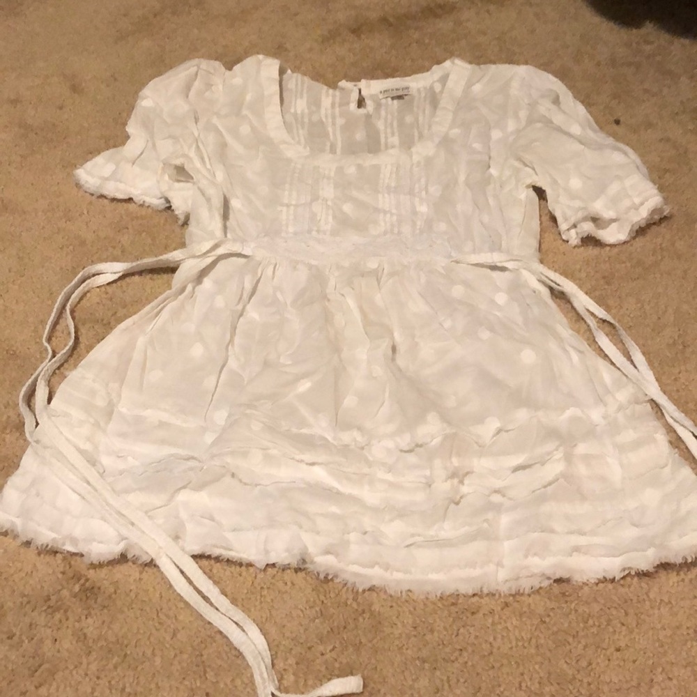 Pea in the pod white blouse